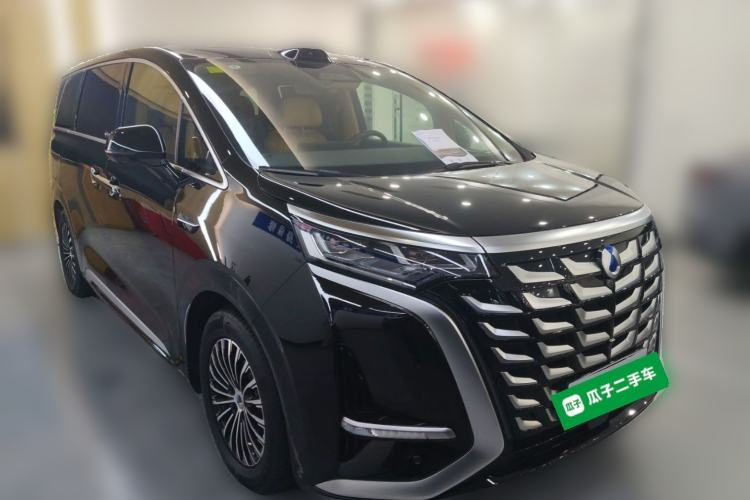 Used Denza D9 2025 DM-i Intelligent Drive 1020 Four-Wheel Drive Prestige Model
