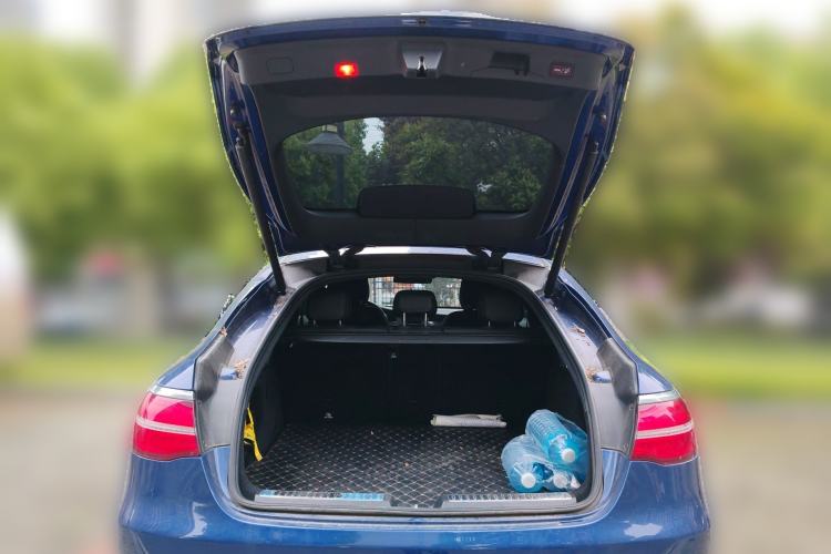 Used Mercedes-Benz GLC Coupe 2018 GLC 260 4MATIC Coupe SUV