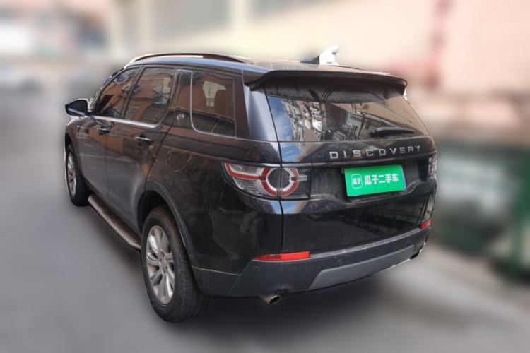 Used Land Rover Discovery Sport 2018 240 PS SE Version Rear Left 45 Deg