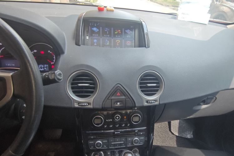 Used Renault Koleos 2014 2.5L 4x4 Comfort Edition
