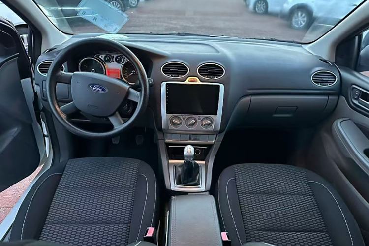 Used Ford Focus 2013 Hatchback Classic 1.8L Manual Base Model