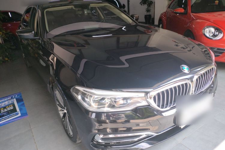 Used BMW 5 Series 2019 Facelifted 530Li Luxury Edition Premium Package

