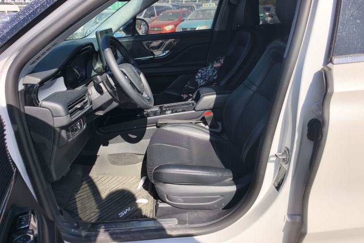 Used Lincoln Corsair 2021 2.0T Two-Wheel Drive Deluxe Edition Left Front Seat