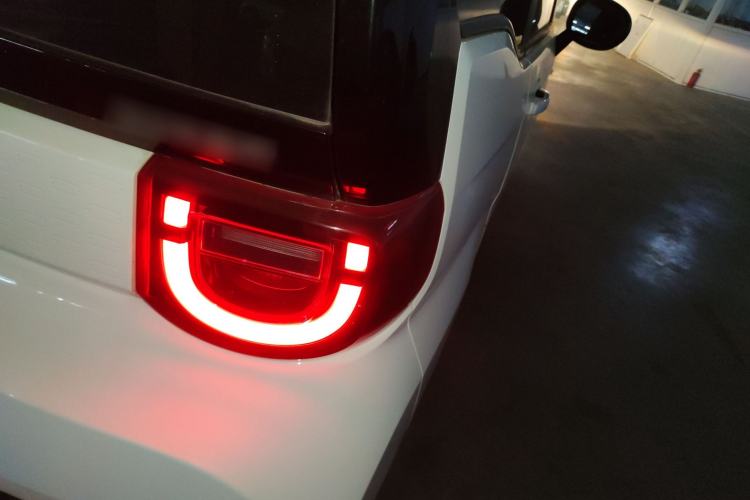 Used Chery QQ Ice Cream 2022 170km Sundae Phosphate Lithium-Ion