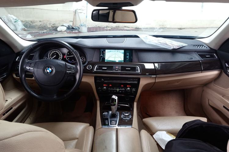 Used BMW 7 Series 2009 740Li Luxury Model Center Console