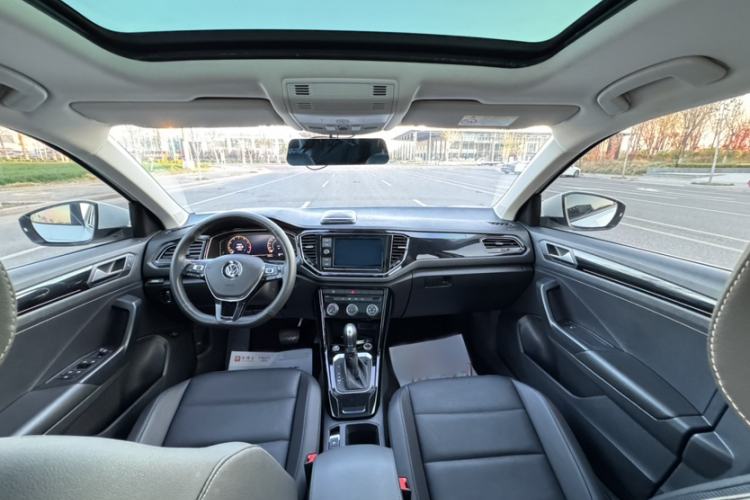 Used Volkswagen T-ROC 2020 280TSI DSG Two-Wheel Drive Comfort Version Interior 7