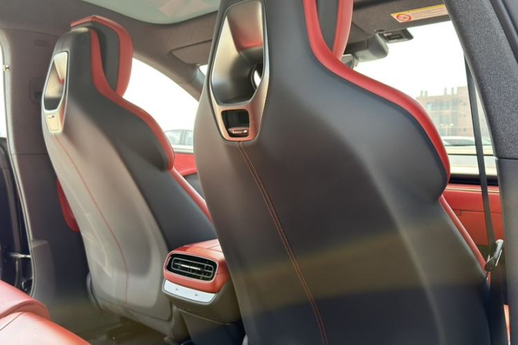 Used Xiaomi Auto SU7 2024 Rear-Drive Standard Founder Edition
