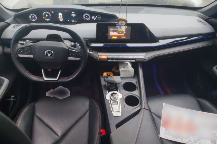 Used CHANGAN UNI-V 2022 1.5T Prestige Version
