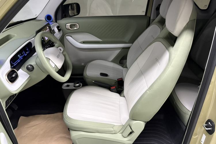 Used Geely Galaxy Panda 2025 210km Panda Rider Interior 5