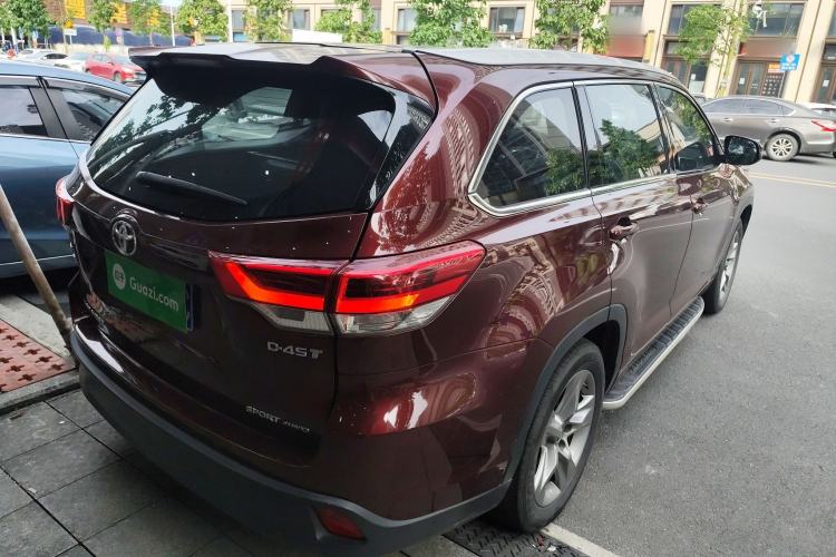 Used Toyota Highlander 2018 2.0T Four-Wheel Drive Luxury Edition 7 Seats China V Emission Standard
