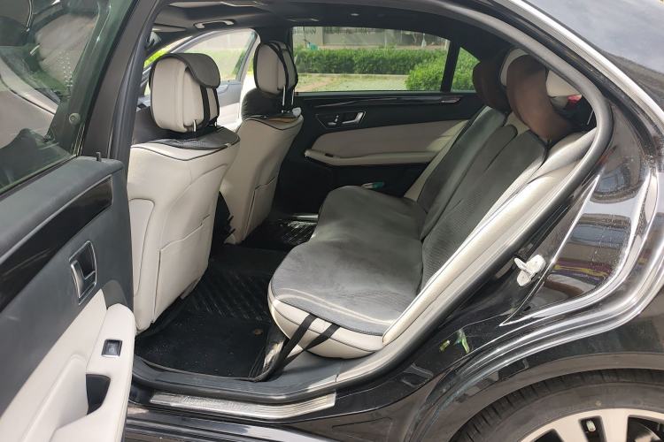 Used Mercedes-Benz E-Class 2015 E 260 L Sport & Fashion Model
