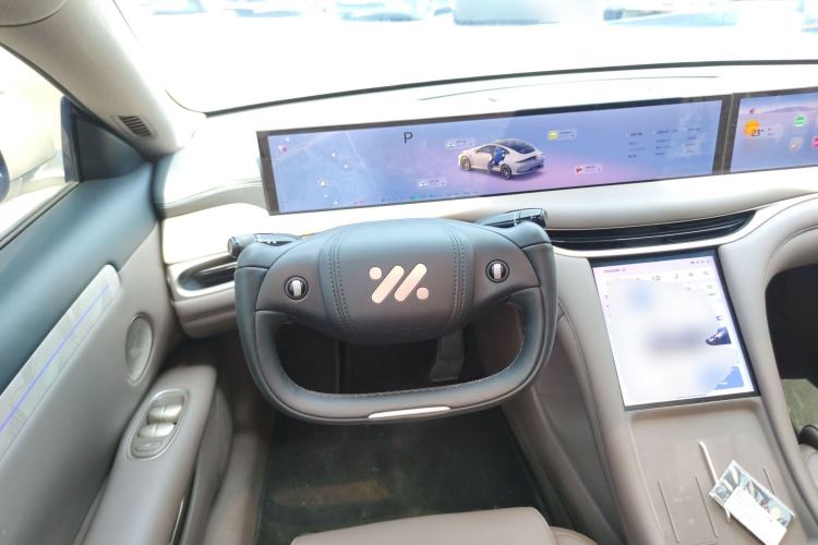 Used IM L6 2025 Ultra Model
