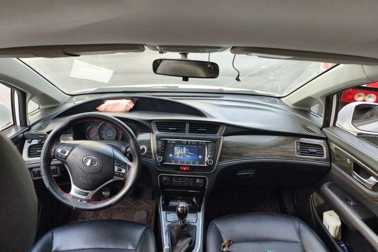 Used Great Wall C50 2014 Upgraded Model 1.5T Manual Fashion Edition