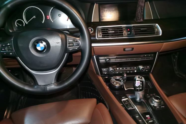 Used BMW 5 Series GT 2011 535i xDrive Luxury Edition
