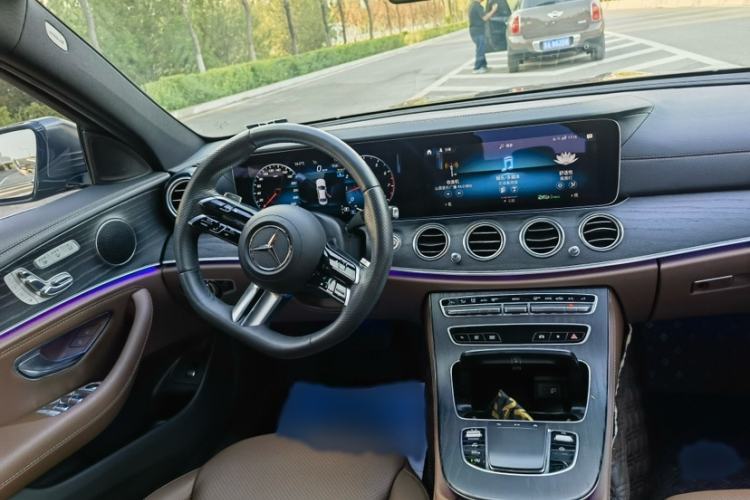 Used Mercedes-Benz E-Class 2022 Revised Version E 300 L Sporty and Stylish Edition
