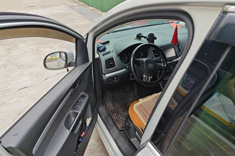 Used Volkswagen Sharan 2013 2.0 TSI Standard Model Driver Seat