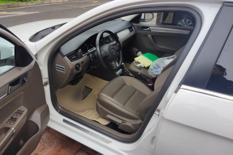 Used Volkswagen Bora 2014 1.6L Automatic Comfort Model Driver Seat