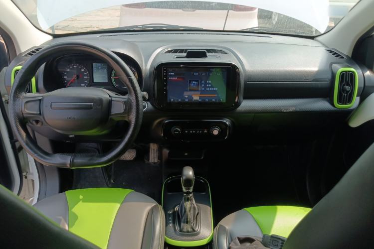 Used Roewe Clever 2021 302 km New Four-Seater Super-Efficient Version
