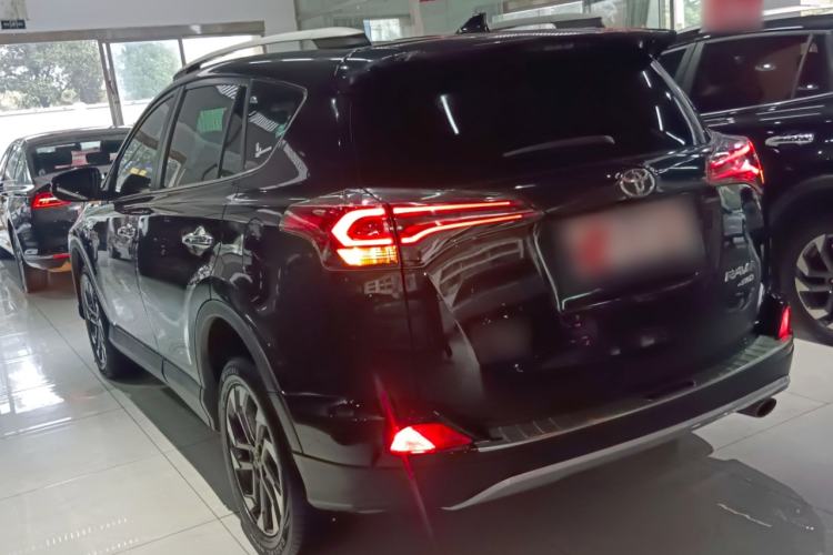Used Toyota RAV4 2016 2.5L Automatic 4x4 Elite Edition
