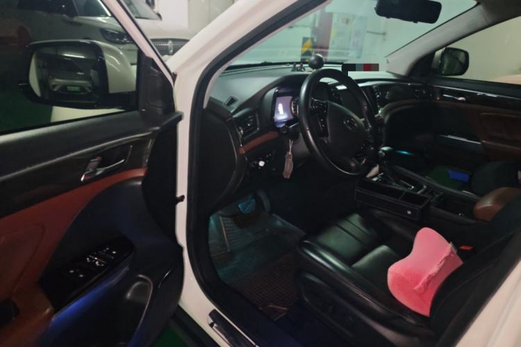 Used GAC Trumpchi GS8 2017 320T Two-Wheel Drive Luxury Edition (7 Seats)
