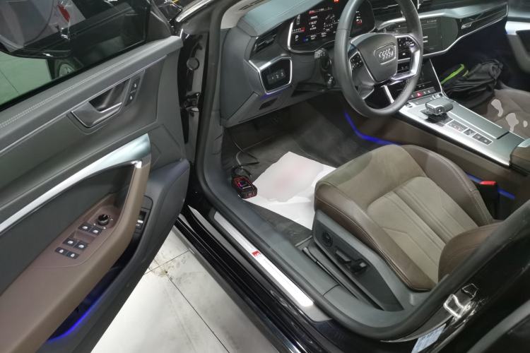 Used Audi A7L 2024 45TFSI S-line Dream-Building Edition Flow Crystal Package
