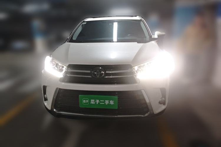 Used Toyota Highlander 2018 2.0T Four-Wheel Drive Prestige Version 7 Seats China V Emission Standard