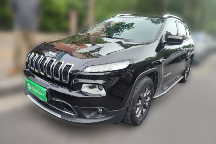 Used Jeep Cherokee 2020 2.0L Two-Wheel Drive Classic Sports Edition