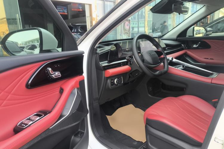 Used EXEED Stellar 2023 400T Two-Wheel Drive Comfort Flyfish Edition
