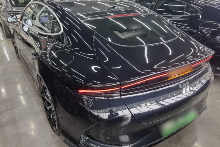 Used IM L6 2025 Ultra Model
