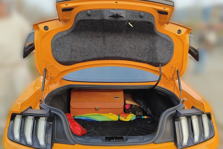 Used Ford Mustang 2018 2.3L EcoBoost Trunk