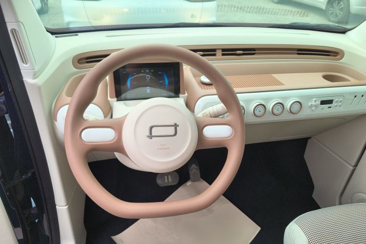 Used Bestune Pony 2026 222km Colorful Horse Steering Wheel