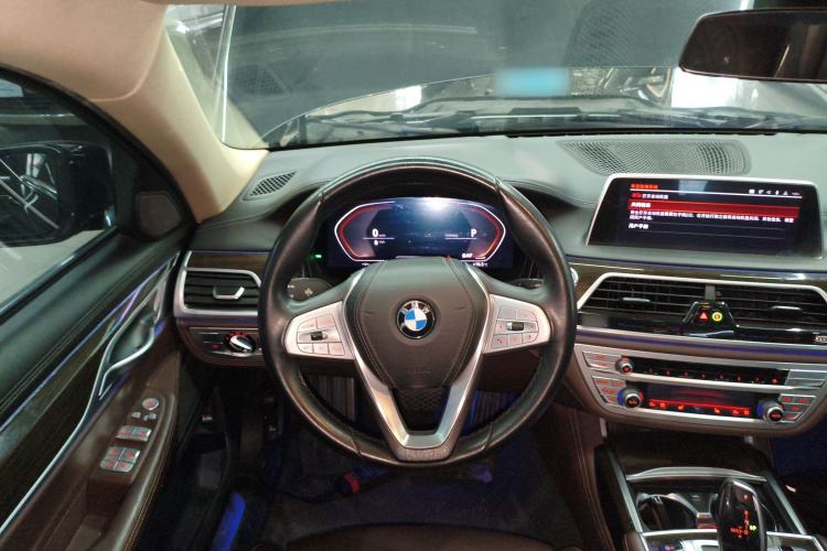 Used BMW 7 Series 2021 730Li Luxury Package Steering Wheel