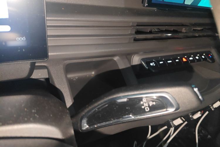 Used Farizon Xingxiang V 2025 Star Enjoy V7E Functional Edition Smart Edition Xuanwu 51.4 kWh Gear Lever