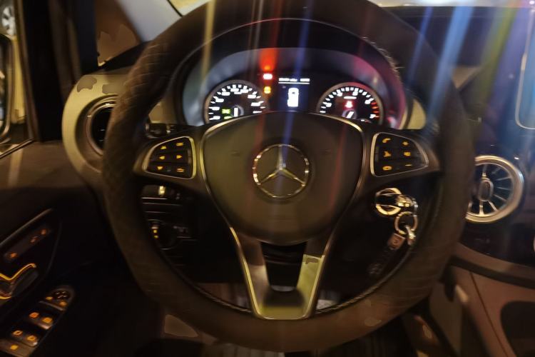 Used Mercedes-Benz Vito 2023 2.0T Business Version 7 Seats