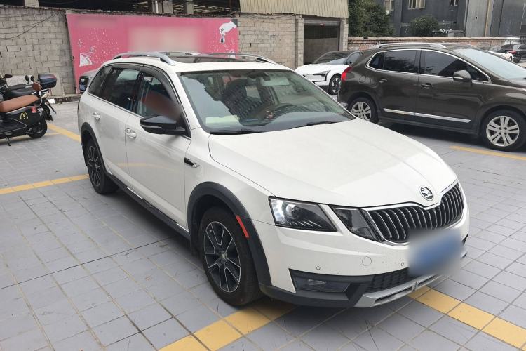 Used Skoda Octavia 2018 Station Wagon TSI230 DSG Luxury Edition