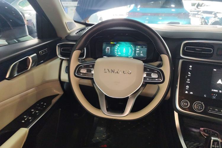 Used Lynk & Co 01 2019 2.0T Two-Wheel Drive Zhaopu Version China VI Standard
