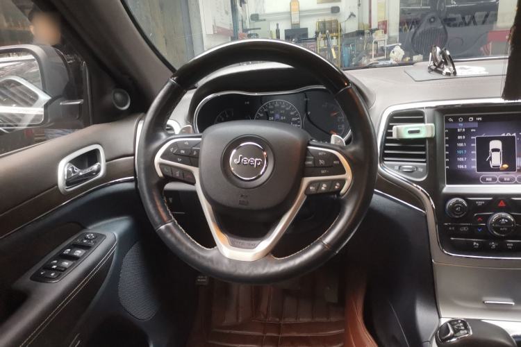 Used Jeep Grand Cherokee 2015 3.6L Luxury Navigation Edition