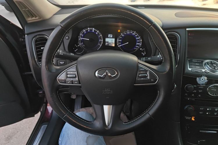 Used Infiniti QX50 2015 2.5L Comfort Edition