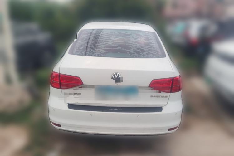 Used Volkswagen Sagitar 2017 1.6L Manual Comfort Model
