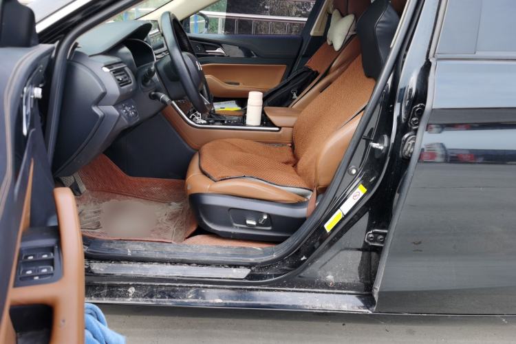 Used Hongqi H5 2018 30TD Smart Connect Dynamic Edition Left Front Seat