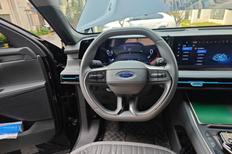 Used Ford Edge 2023 Ford Explorer L 2.0T EcoBoost Two-Wheel Drive 7-Seater Luxury Model