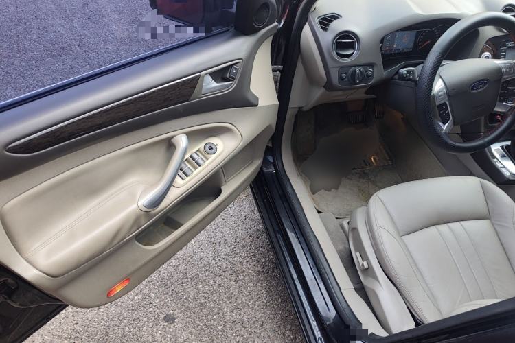 Used Ford Mondeo 2011 2.0L GTDi 200 Luxury Edition Driver Seat