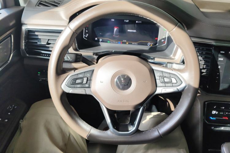 Used Volkswagen Viloran 2020 330TSI Luxury Edition