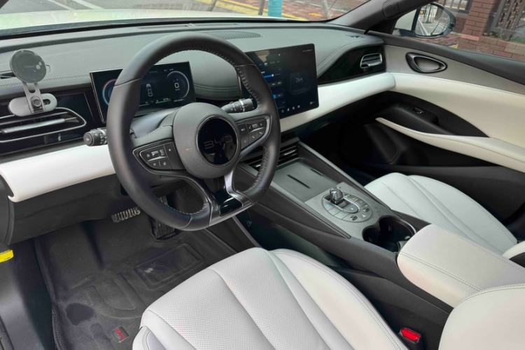 Used BYD Seal 06 New Energy 2024 DM-i 120KM Prestige Model
