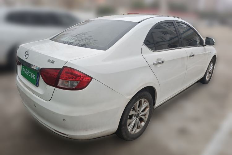 Used JAC Heyue 2014 1.5L Manual Luxury Version China IV Standard
