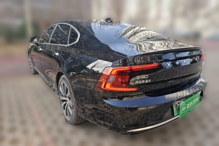 Used Volvo S90 New Energy 2022 T8 eDrive Hybrid Luxury Edition Rear Left 45 Deg