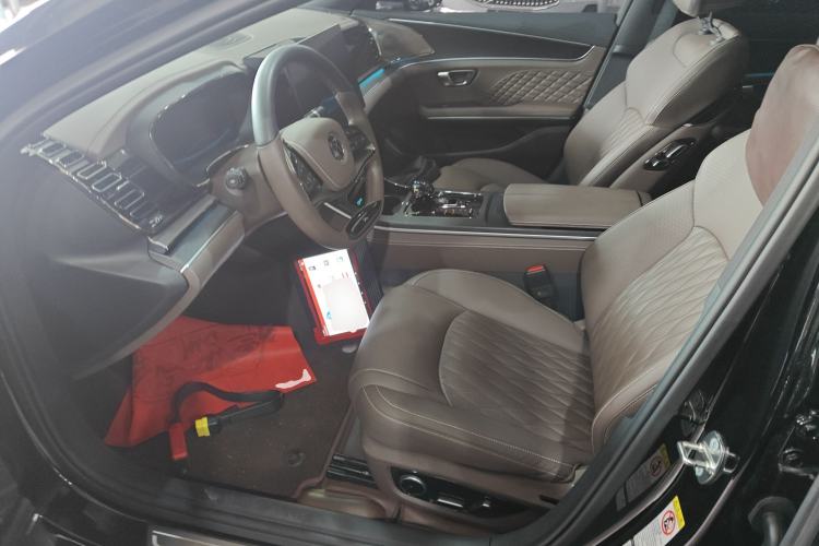 Used BYD Han 2024 DM-i Glory Edition 121KM Premium Model
