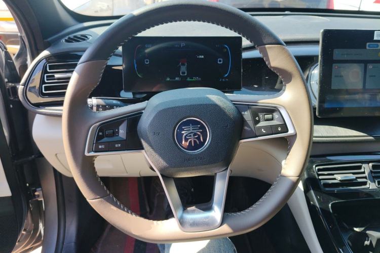 Used BYD Qin PLUS 2024 HONOR Edition DM-i 55KM Leading Model
