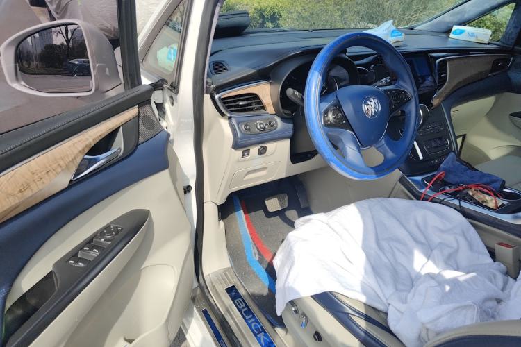 Used Buick GL8 2017 ES 28T Comfort Model China V Standard