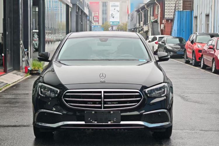 Used Mercedes-Benz E-Class 2023 Facelift E 260 L
